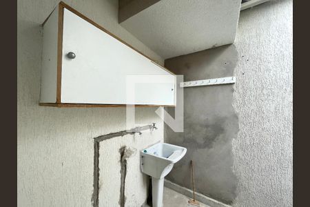 Casa à venda com 144m², 2 quartos e 2 vagas Casa à venda com 144m², 2 quartos e 2 vagasÁrea de Serviço