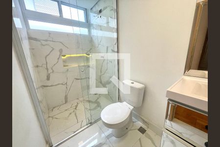 Casa à venda com 144m², 2 quartos e 2 vagas Casa à venda com 144m², 2 quartos e 2 vagasBanheiro da Suíte