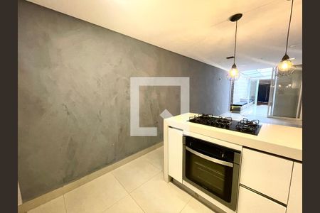 Casa à venda com 144m², 2 quartos e 2 vagas Casa à venda com 144m², 2 quartos e 2 vagasCozinha