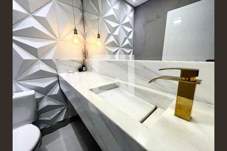 Casa à venda com 144m², 2 quartos e 2 vagas Casa à venda com 144m², 2 quartos e 2 vagasLavabo