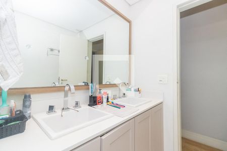 Apartamento à venda com 125m², 2 quartos e 2 vagas Apartamento à venda com 125m², 2 quartos e 2 vagasBanheiro