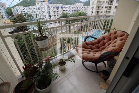 Varanda de apartamento para alugar com 2 quartos, 51m² em Jacarepaguá, Rio de Janeiro