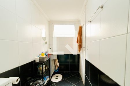 Casa à venda com 76m², 2 quartos e 1 vagaBanheiro