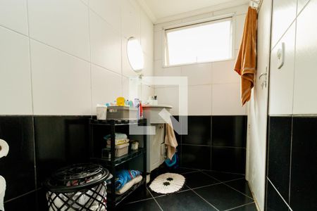 Casa à venda com 76m², 2 quartos e 1 vagaBanheiro