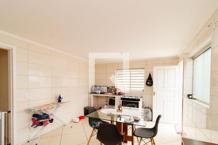 Casa à venda com 76m², 2 quartos e 1 vagaCozinha