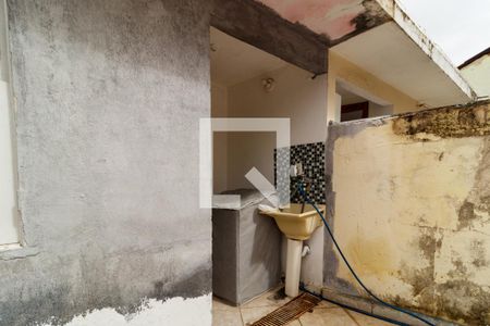 Casa à venda com 76m², 2 quartos e 1 vagaÁrea de Serviço