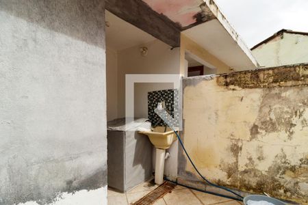 Casa à venda com 76m², 2 quartos e 1 vagaÁrea de Serviço