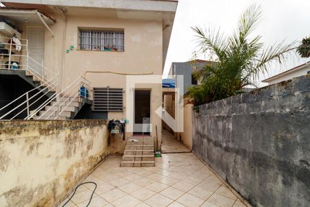 Casa à venda com 76m², 2 quartos e 1 vagaQuintal