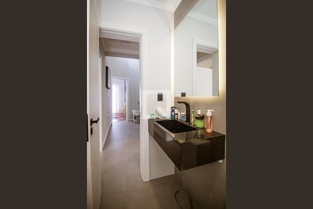 Casa à venda com 132m², 3 quartos e 2 vagas Casa à venda com 132m², 3 quartos e 2 vagasBanheiro/Suíte