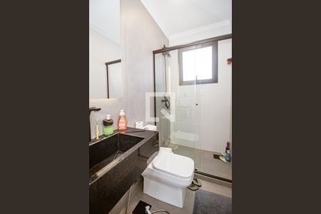 Casa à venda com 132m², 3 quartos e 2 vagas Casa à venda com 132m², 3 quartos e 2 vagasBanheiro/Suíte