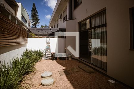 Casa à venda com 132m², 3 quartos e 2 vagas Casa à venda com 132m², 3 quartos e 2 vagasÁrea comum