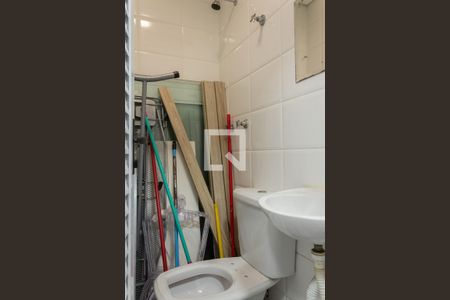 Apartamento à venda com 239m², 4 quartos e 4 vagasBanheiro de Serviço