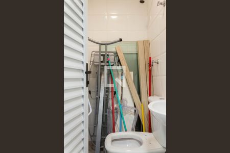 Apartamento à venda com 239m², 4 quartos e 4 vagasBanheiro de Serviço