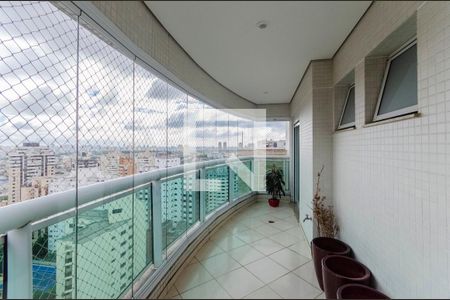 Apartamento à venda com 320m², 4 quartos e 5 vagasVaranda da Suíte 2 e 3