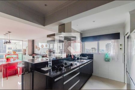 Apartamento à venda com 320m², 4 quartos e 5 vagasCozinha