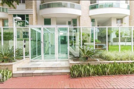 Apartamento à venda com 320m², 4 quartos e 5 vagasFachada