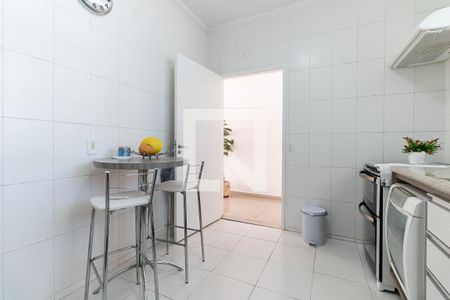 Casa à venda com 162m², 3 quartos e 4 vagas Casa à venda com 162m², 3 quartos e 4 vagasCozinha