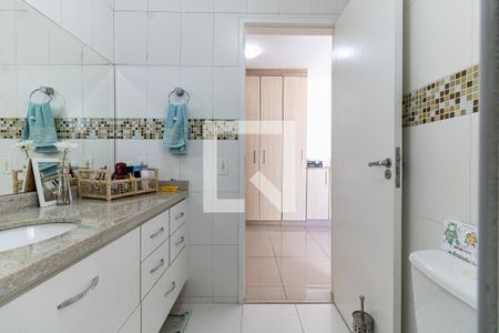 Casa à venda com 162m², 3 quartos e 4 vagas Casa à venda com 162m², 3 quartos e 4 vagasBanheiro da Suíte 1