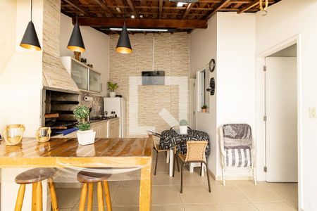 Casa à venda com 162m², 3 quartos e 4 vagas Casa à venda com 162m², 3 quartos e 4 vagasÁrea da Churrasqueira