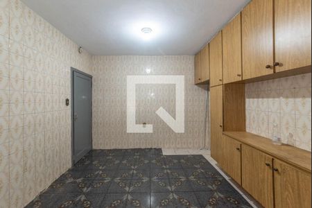 Casa à venda com 300m², 4 quartos e 2 vagas Casa à venda com 300m², 4 quartos e 2 vagasCozinha