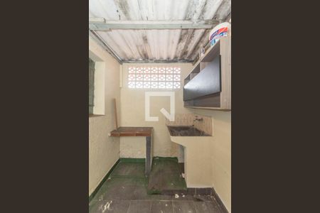 Casa à venda com 300m², 4 quartos e 2 vagas Casa à venda com 300m², 4 quartos e 2 vagasLavanderia