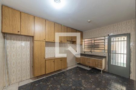 Casa à venda com 300m², 4 quartos e 2 vagas Casa à venda com 300m², 4 quartos e 2 vagasCozinha