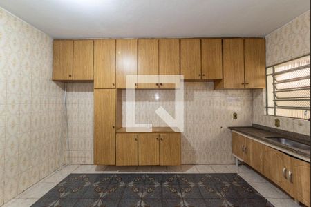 Casa à venda com 300m², 4 quartos e 2 vagas Casa à venda com 300m², 4 quartos e 2 vagasCozinha