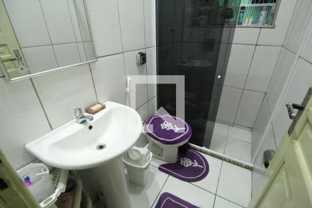 Casa de condomínio à venda com 112m², 4 quartos e 1 vagaBanheiro 2