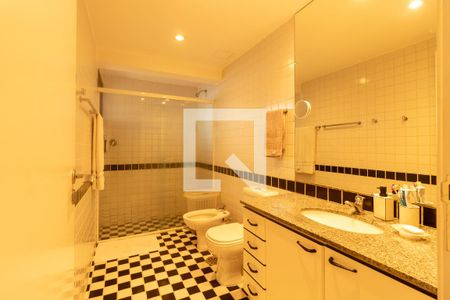 Apartamento à venda com 166m², 3 quartos e 3 vagasBanheiro da Suíte