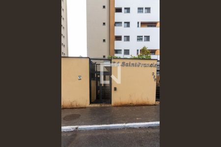 Apartamento à venda com 166m², 3 quartos e 3 vagasFachada e portaria