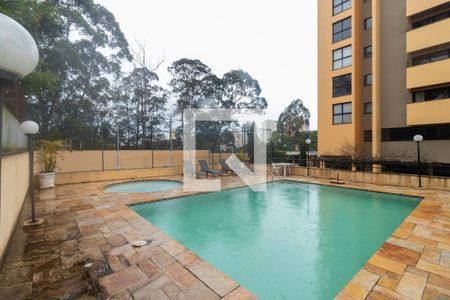 Apartamento à venda com 166m², 3 quartos e 3 vagasÁrea comum - Piscina