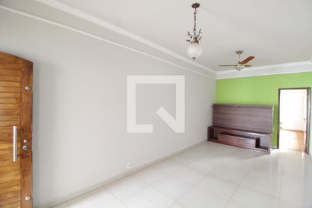 Sala de casa para alugar com 4 quartos, 400m² em Brasil, Uberlândia