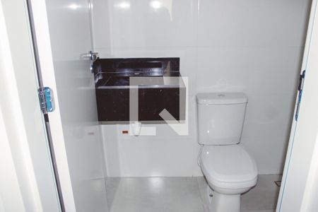 Casa à venda com 140m², 3 quartos e 2 vagas Casa à venda com 140m², 3 quartos e 2 vagasBanheiro da Suíte 2