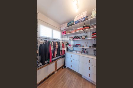 Apartamento à venda com 48m², 1 quarto e 1 vaga Apartamento à venda com 48m², 1 quarto e 1 vagaCloset