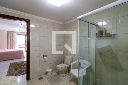 Casa à venda com 382m², 4 quartos e 2 vagas Casa à venda com 382m², 4 quartos e 2 vagasBanheiro da Suíte