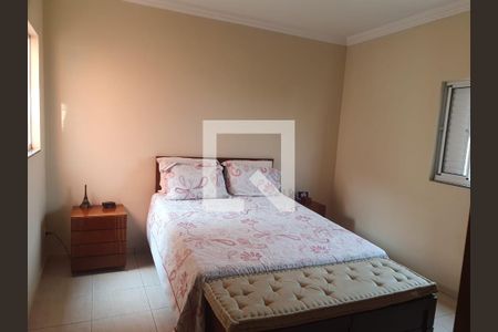 Casa para alugar com 250m², 5 quartos e 8 vagas Casa para alugar com 250m², 5 quartos e 8 vagasQuarto