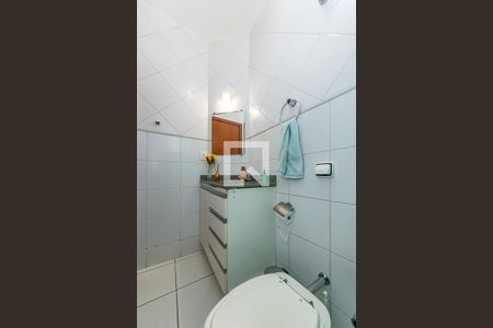 Banheiro Social 1 de casa à venda com 5 quartos, 250m² em Pedro Ii, Belo Horizonte