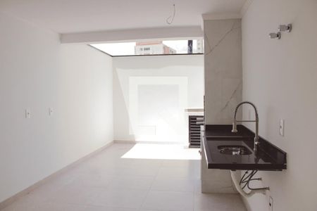 Casa à venda com 140m², 3 quartos e 2 vagas Casa à venda com 140m², 3 quartos e 2 vagasChurrasqueira