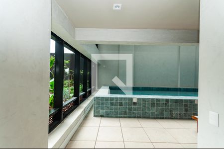 Apartamento à venda com 133m², 3 quartos e 2 vagasÁrea Comum - Piscina Coberta