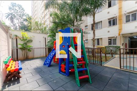 Apartamento à venda com 43m², 2 quartos e 1 vaga Apartamento à venda com 43m², 2 quartos e 1 vagaÁrea comum - Playground