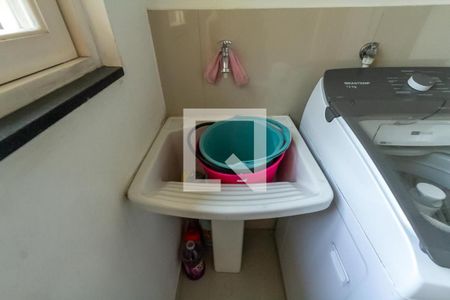 Casa à venda com 200m², 3 quartos e 2 vagasÁrea de Serviço