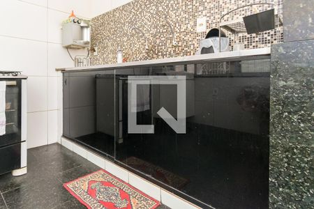 Casa à venda com 195m², 6 quartos e 1 vaga Casa à venda com 195m², 6 quartos e 1 vagaCasa 1 - Cozinha