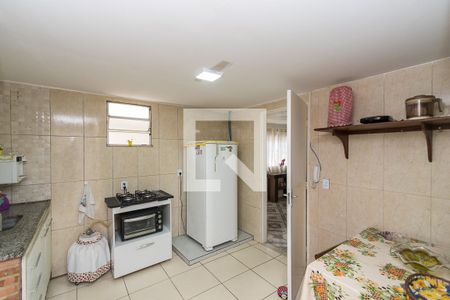 Casa à venda com 195m², 6 quartos e 1 vaga Casa à venda com 195m², 6 quartos e 1 vagaCasa 2 - Cozinha