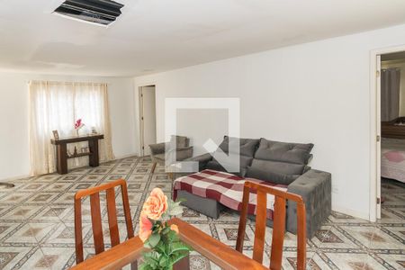 Casa à venda com 195m², 6 quartos e 1 vaga Casa à venda com 195m², 6 quartos e 1 vagaCasa 2 - Sala