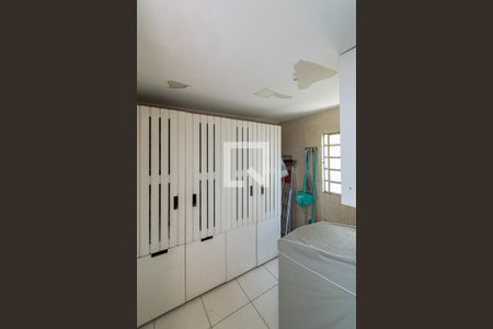 Casa à venda com 195m², 6 quartos e 1 vaga Casa à venda com 195m², 6 quartos e 1 vagaCasa 2 - Área de serviço