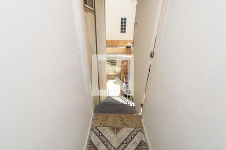Casa à venda com 195m², 6 quartos e 1 vaga Casa à venda com 195m², 6 quartos e 1 vagaCasa 2 - Sala (Hall da entrada)