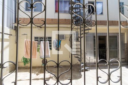 Casa à venda com 195m², 6 quartos e 1 vaga Casa à venda com 195m², 6 quartos e 1 vagaCasa 1 - Vista da Cozinha