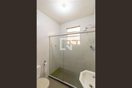 Casa à venda com 195m², 6 quartos e 1 vaga Casa à venda com 195m², 6 quartos e 1 vagaCasa 1 - Banheiro Social