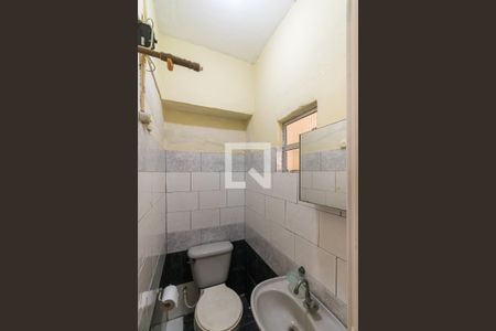 Casa à venda com 195m², 6 quartos e 1 vaga Casa à venda com 195m², 6 quartos e 1 vagaCasa 3 - Banheiro
