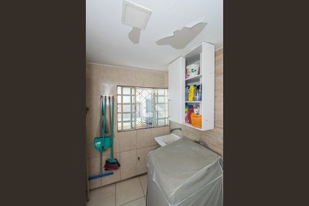 Casa à venda com 195m², 6 quartos e 1 vaga Casa à venda com 195m², 6 quartos e 1 vagaCasa 2 - Área de serviço